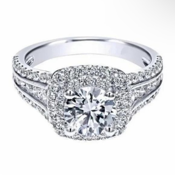 Brand NEW 18k White Gold Diamond Halo Wedding Ring - Picture 4 of 6